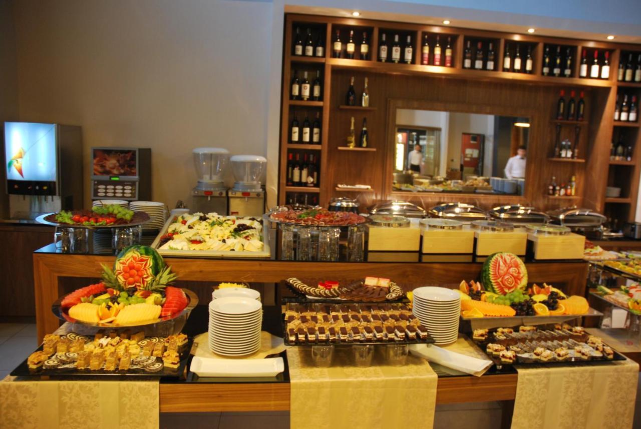 Hotel Jelena Banja Luka Extérieur photo