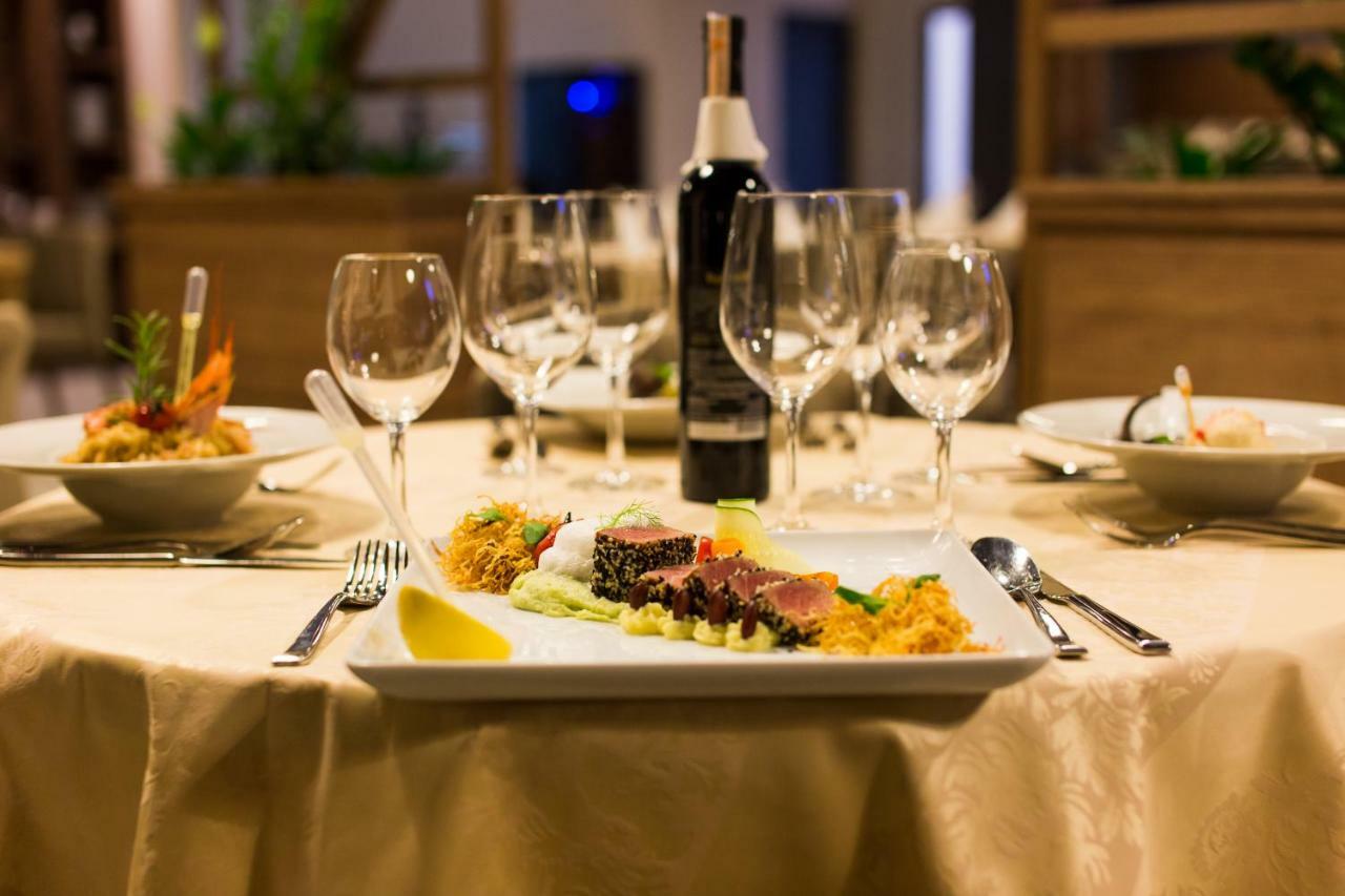 Hotel Jelena Banja Luka Extérieur photo